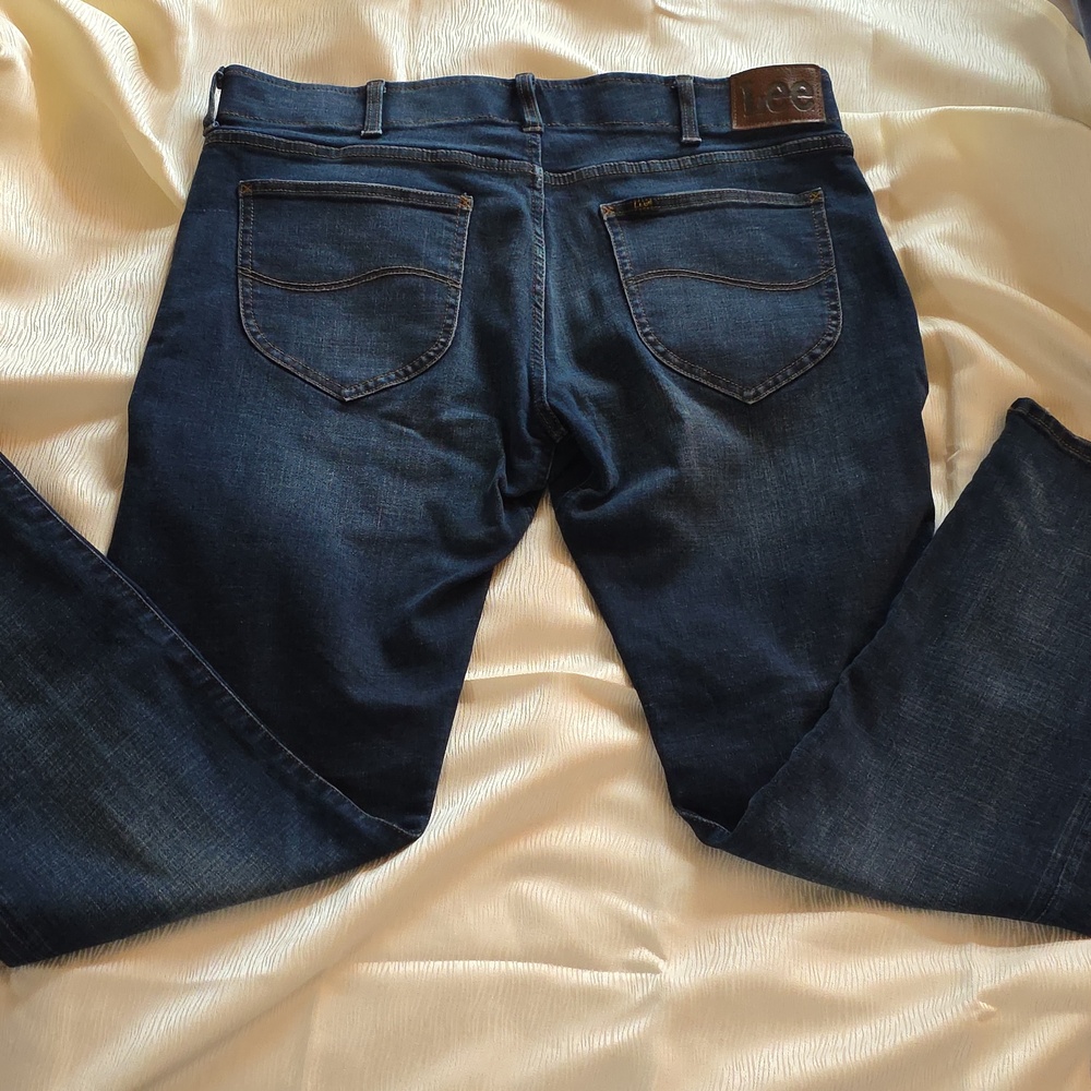 Lee Jeans Extreme MOTION MVP, Dark Wash, Slim Straight. 36 X30 Men's - Picture 3 of 6